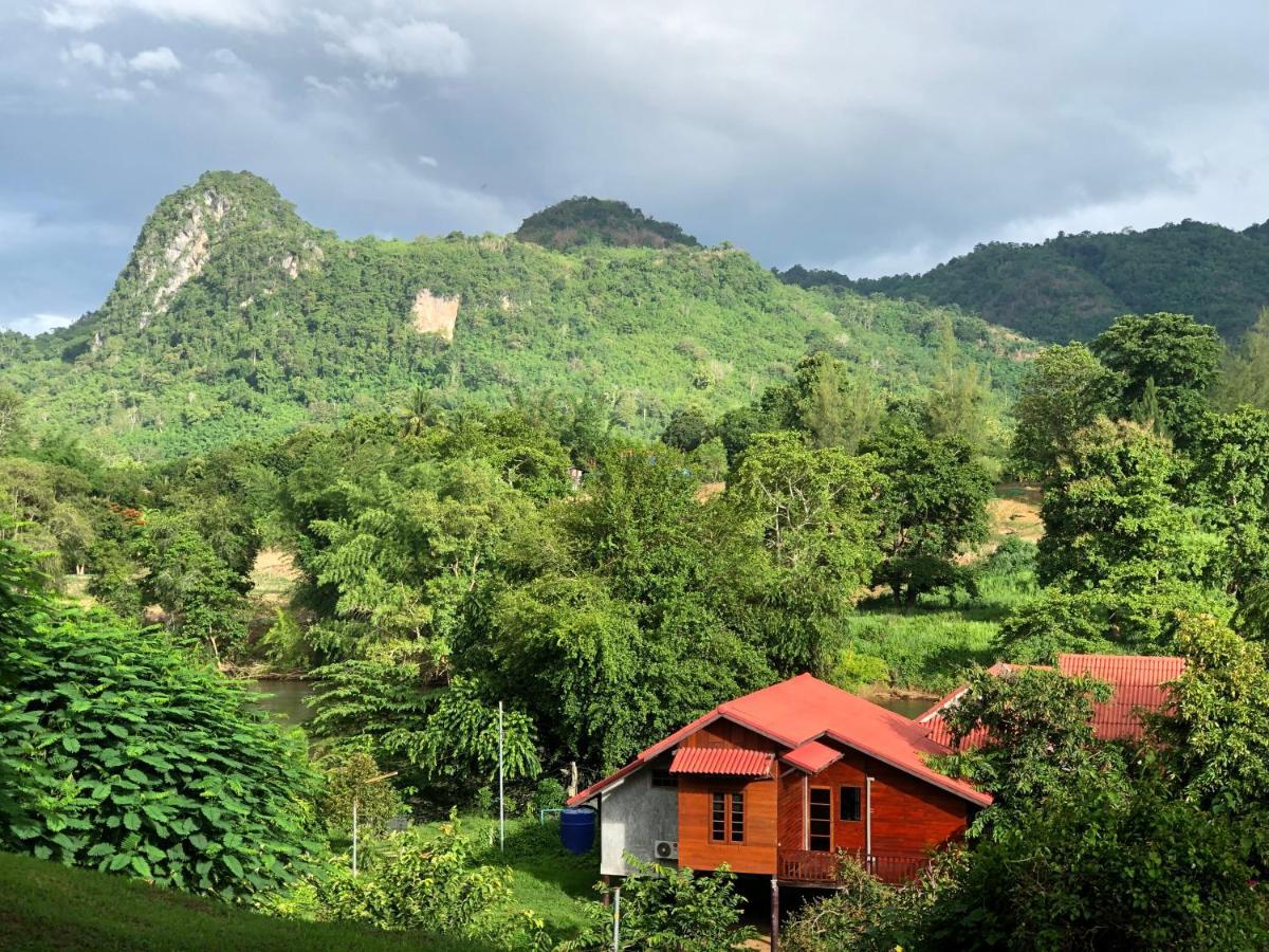 Baanrai Khunya บ้านไร่คุณย่า Ban Huai Maenam Noi Εξωτερικό φωτογραφία